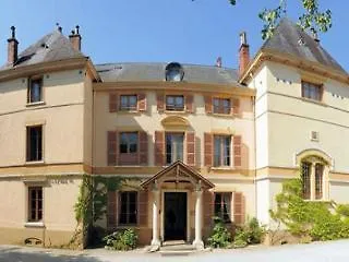 Domaine des Cèdres - Logis Hôtel, Résidence, Gîtes et Insolites Villebois Francia